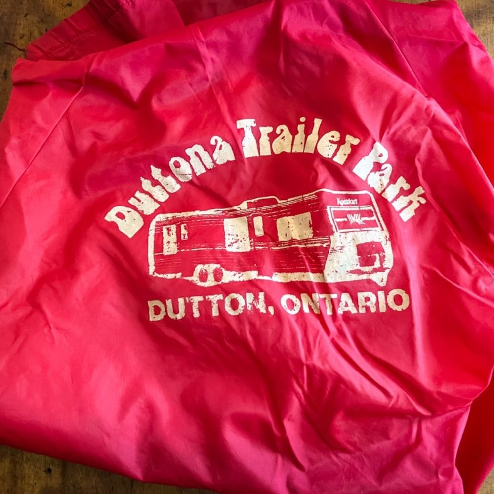 Hartwell bright red windbreaker men’s XXL Duttona Trailer Park print